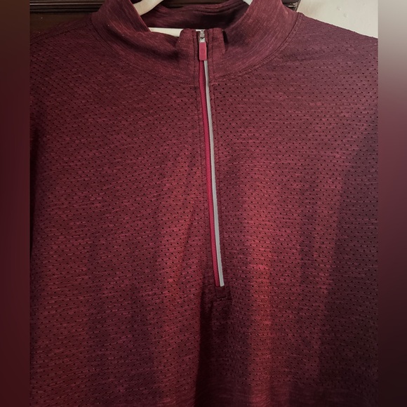 Lululemon Metal Vent Tech midweight 1/2 Zip. - Picture 3 of 4